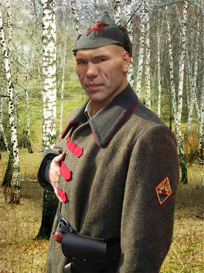 Найдено армейское фото Николая Валуева.
