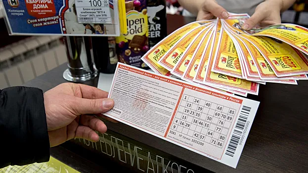 Тюменские лотерейные миллиардеры продали квартиру и уехали из России