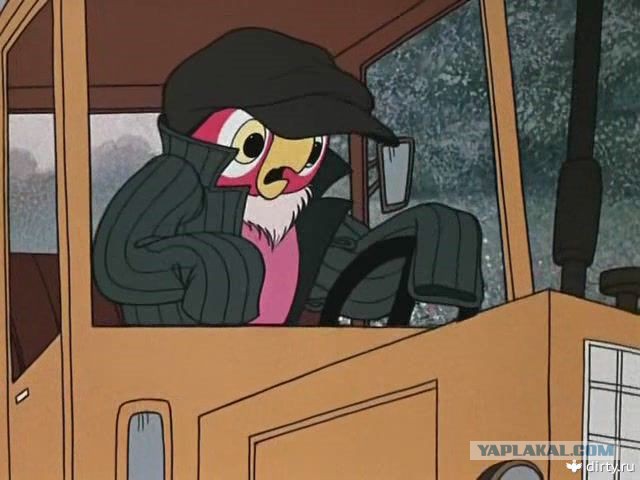 Девушка на тракторе