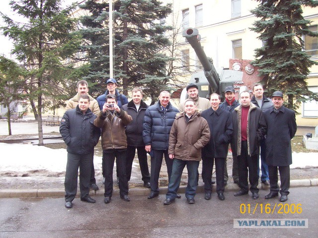Тренировка расчета противотанковой пушки МТ-12