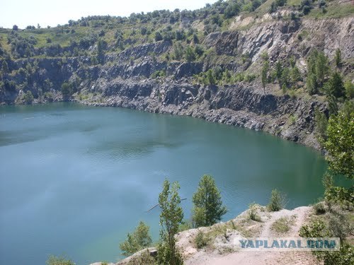 Самые живописные провалы в земле...