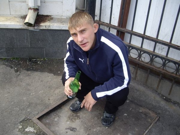 В школе запретили длинные волосы, тату и косметику