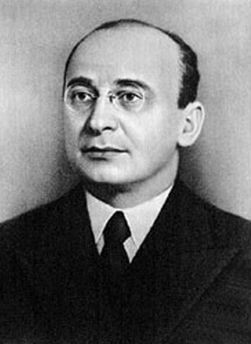 А я же думаю, на кого он похож?