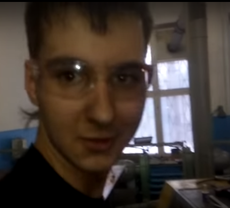 Суровый токарь