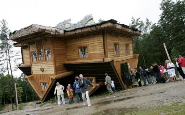 21 здание с интересными деталями