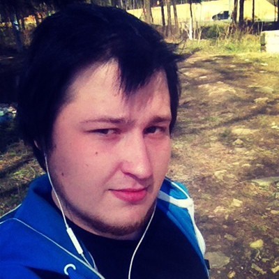 В Москве парень оставил дорожку наркотиков на столике во «Вкусно и точка», а вместе с ней — документы и телефон