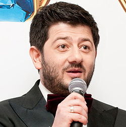 А вам известны настоящие имена знаменитостей?
