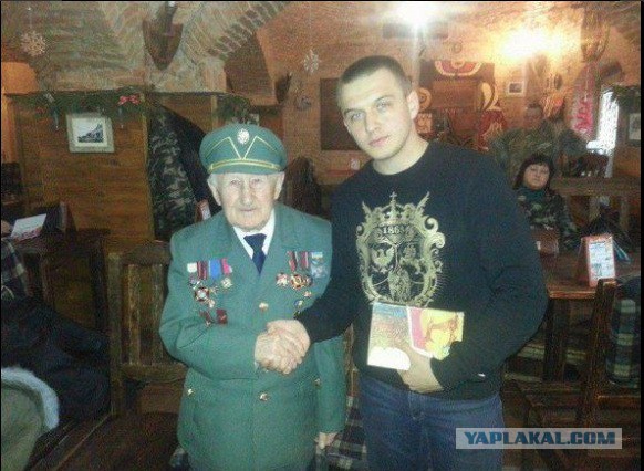 Осташко дал в челюсть поляку Мацейчуку