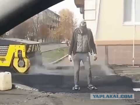 Никогда не догадался бы, что может быть ПОД линолеумом