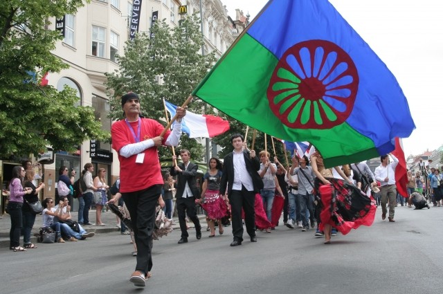 С праздником дорогие ромалэ!