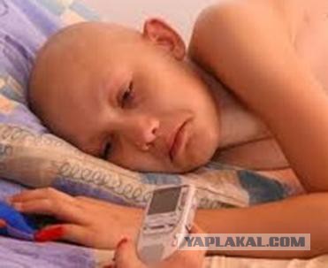 6-летняя девочка, зная что умрёт, спрятала по всему дому сотни писем своей семье