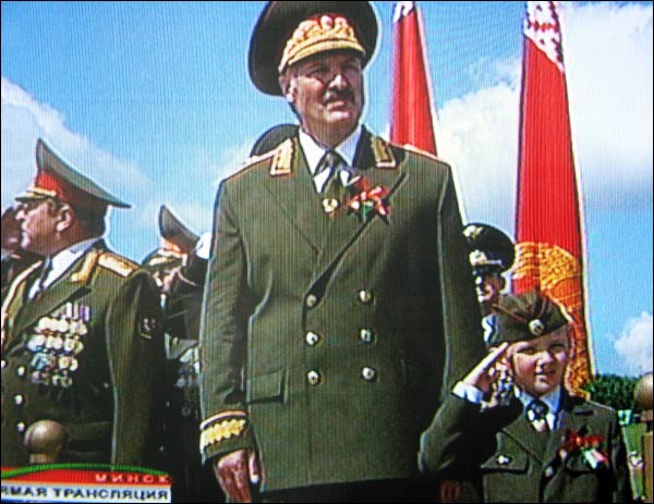 Лукашенко решили захлопать