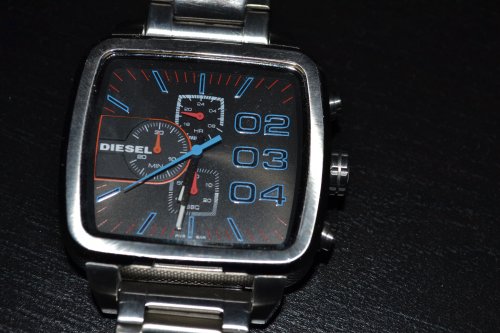 Поддельные часы Diesel