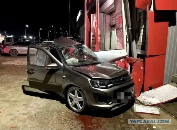 Рекорд ценой в две жизни: Lada Kalina разогналась до 225 км/ч