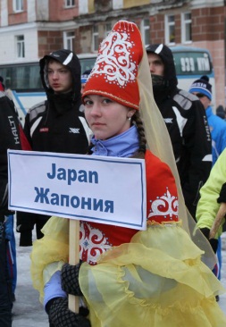 Почему Россия всем должна что-то дать...