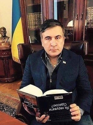Беженцы пошли пешком из Будапешта в Вену. 240 км