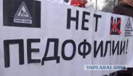 21-летняя девушка живет жизнью маленького ребенка