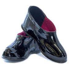 Парни из Китая создали летающую лодку из пенопласта и фанеры