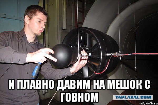 Россияне массово бросились забирать деньги из банков