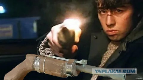У пенсионера из Витебска нашли самодельный пистолет на канцелярских резинках. Он развалился после первого выстрела