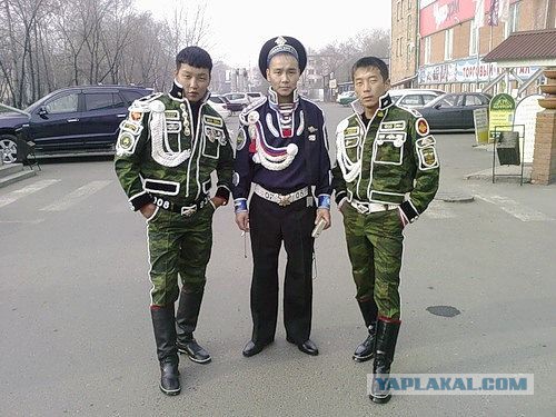 Высокая мода Советской Армии.