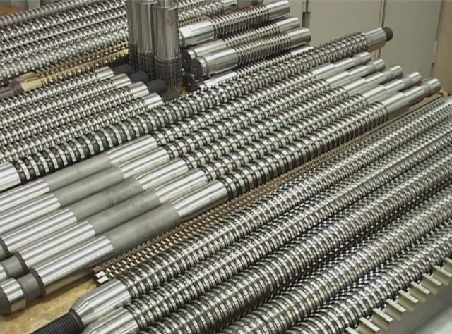 Как сделать квадратное отверстие