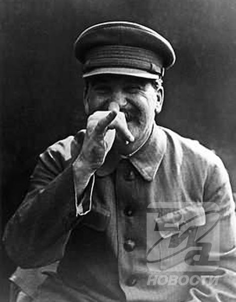 Главная соперница набросилась на пловчиху Ефимову за показанный в Рио палец