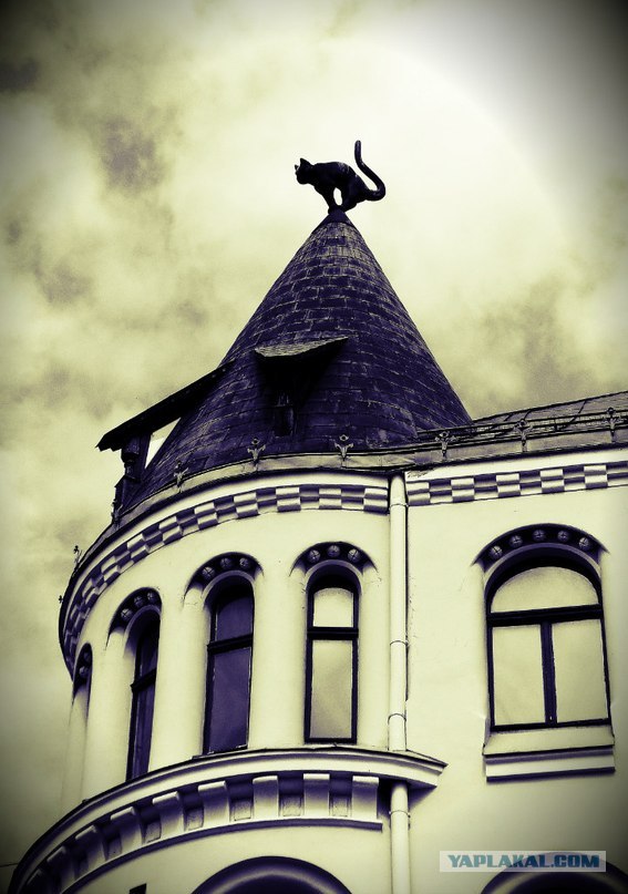 И целого мира мало!