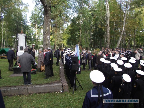 Сегодня на выходе из метро