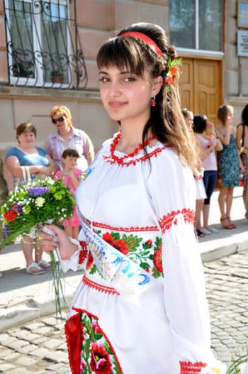 Школьницы на последнем звонке 2013