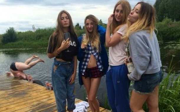 Девчата из 90-х и 2000-х 28.04.2025