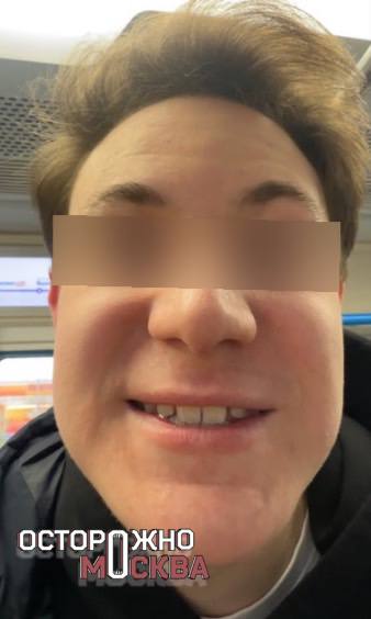 Москвичка написала заявление в полицию на пассажира метро, обвинив его в том, что он отправил ее «на родину к обезьянам»