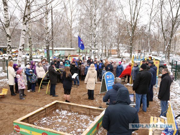 ​​Под Псковом торжественно открыли забор из горбыля, который строили 7 лет