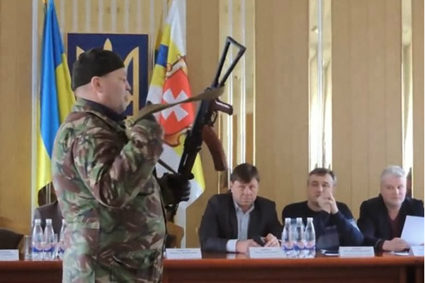Разбитая колонна Львовской аэромобильной бригады..