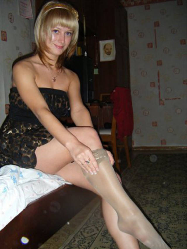 Ножки в нейлоне. Часть 2