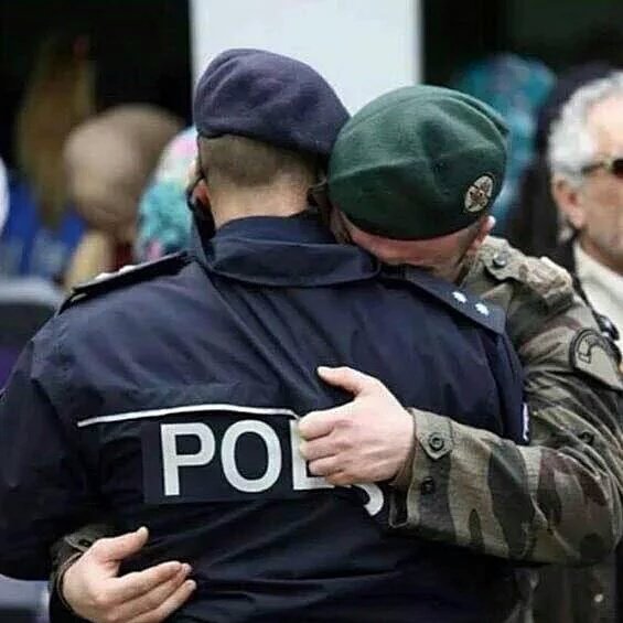 В Анкаре стрельба и попытка военного переворота