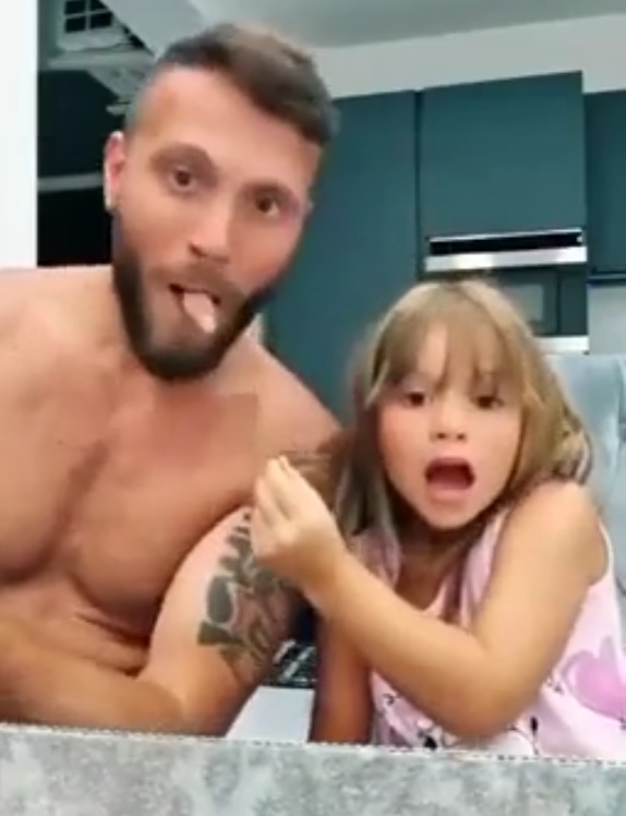 Попалась...