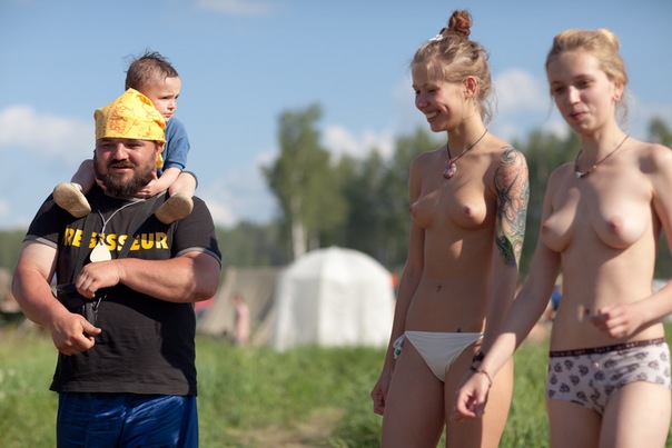 Пустые холмы 2011