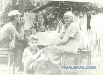 А Вы вспоминаете летние каникулы у бабушки?