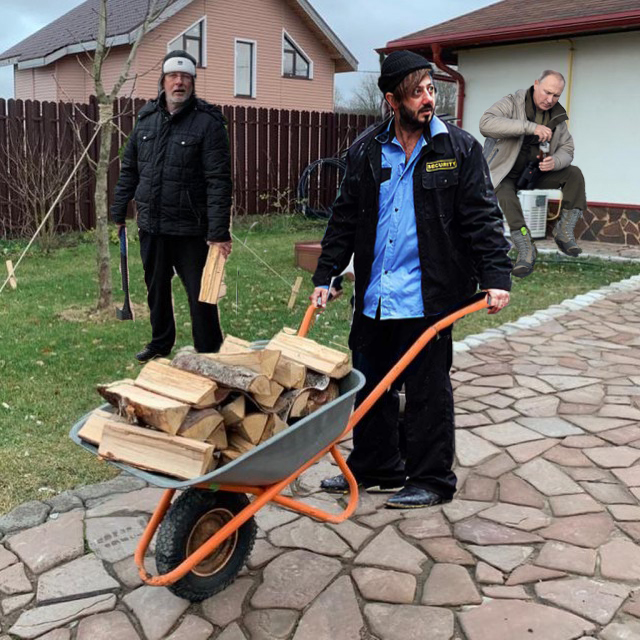 Дровишки в баню или "Гоблин" Пучков попал на фотожабу