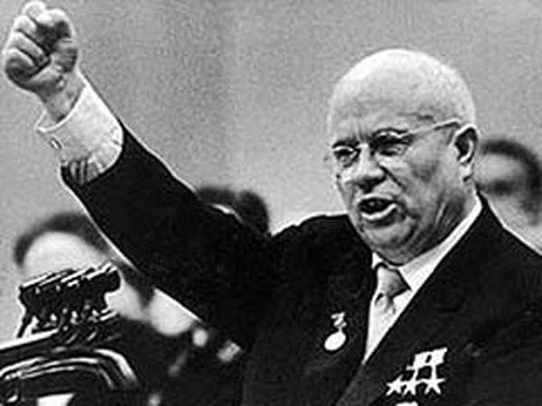 «Голубчики, холуи, предатели»