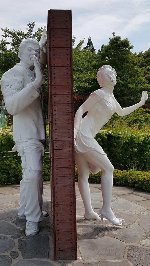 Парк любви «Love Land» в Южной Корее
