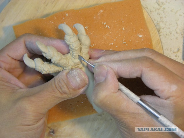 Сказочный дракон в тарелке от Johnson Tsang