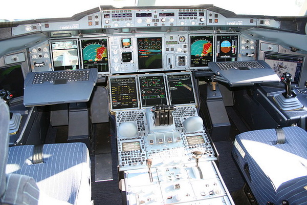 В Ростове-на-Дону разбился Boeing 737-800, все находившиеся на борту погибли
