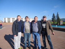 Единственный город в мире, где флаг СССР реет днем и ночью
