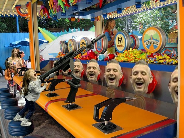 Фотожабы девочки с огромной пушкой или Kill`em All