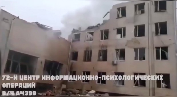 Женщина со шрамом