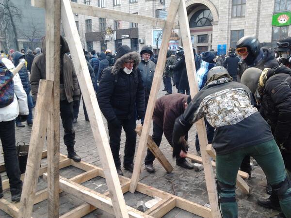 Украина штурмует верховную раду!