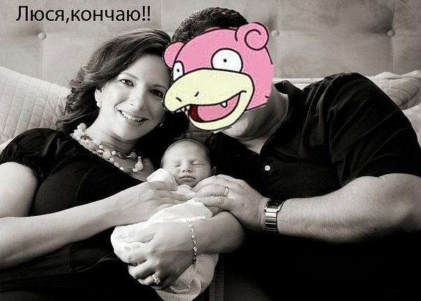 А вы тоже толкаете эту крышку подносом?