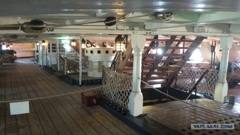 Три палуба. Кузнецов корабль внутри. Баня на Кузнецове корабле. Льва Толстого 3 палуба мастерская Хабаровск.